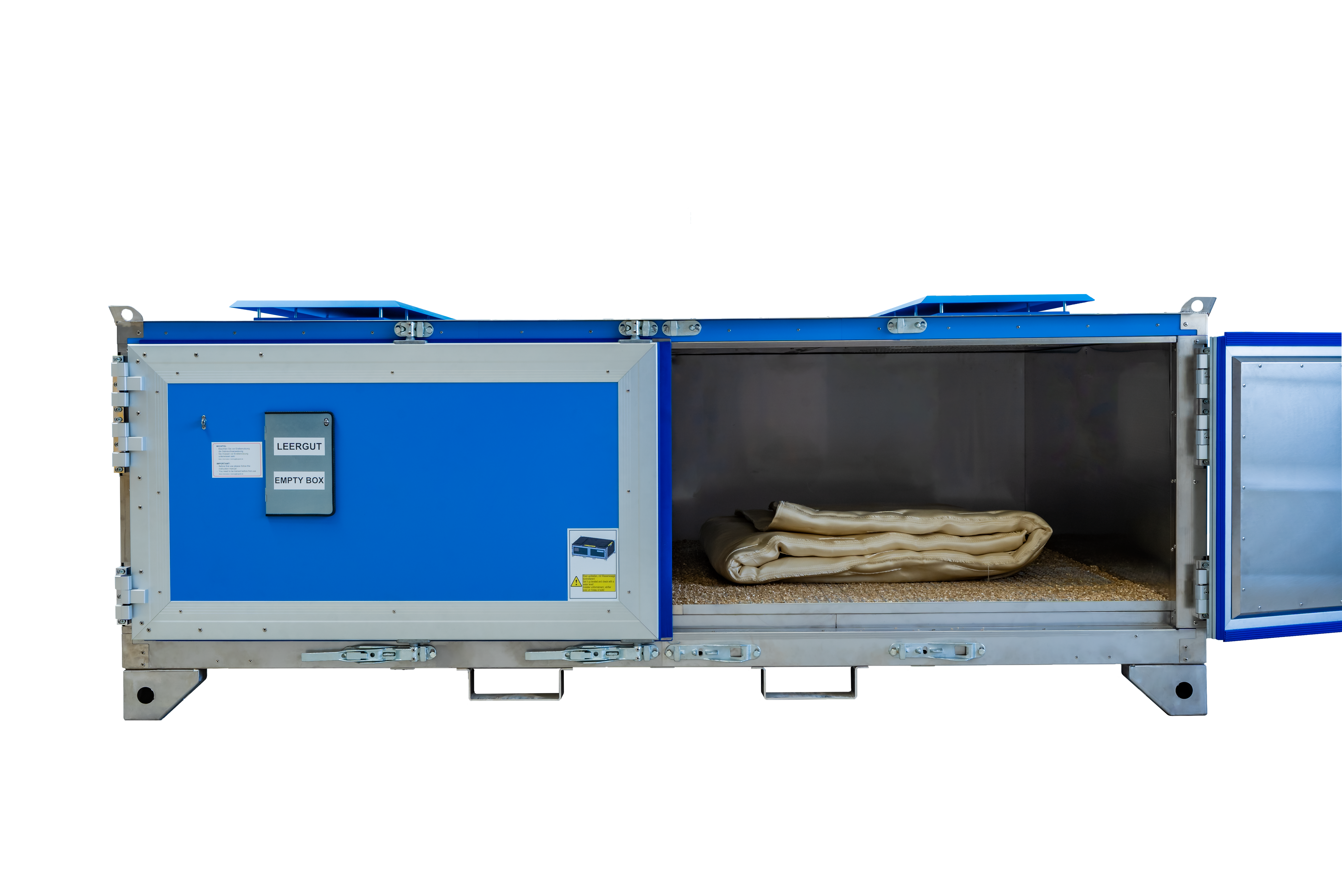 Blauwe metalen container open met beige deken over stro binnenin
